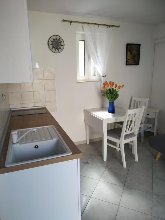 Apartment Zdenka Вели-Лошинь Экстерьер фото