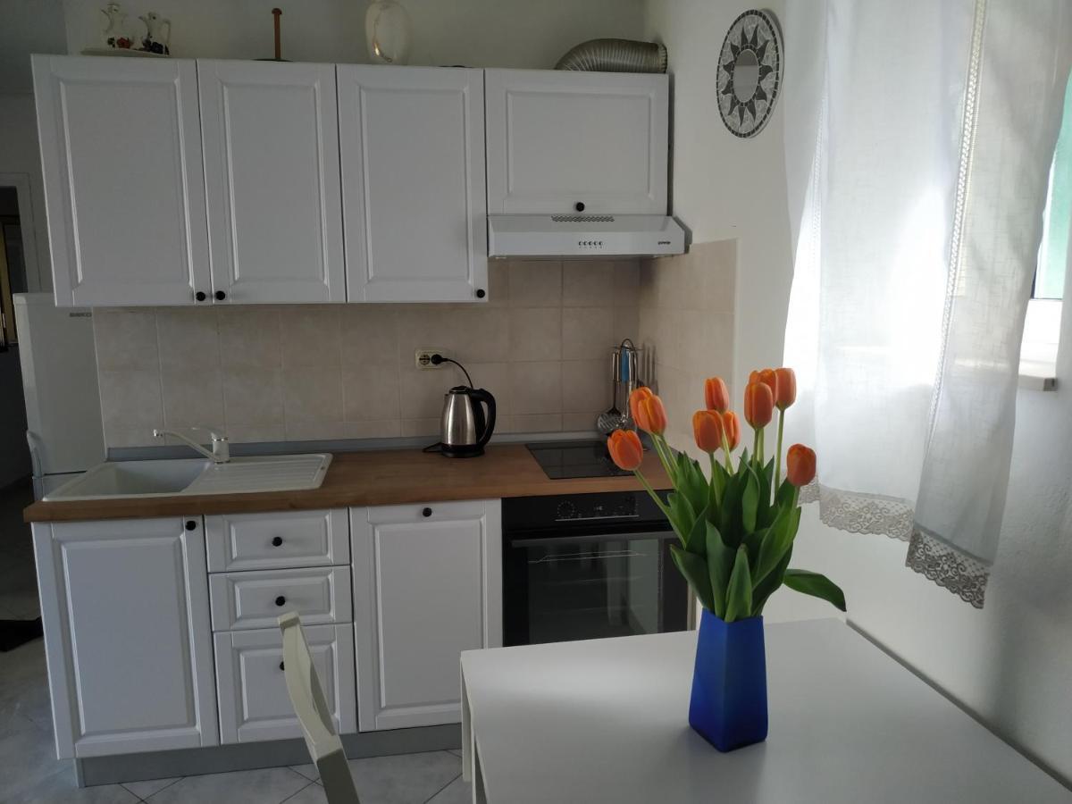 Apartment Zdenka Вели-Лошинь Экстерьер фото