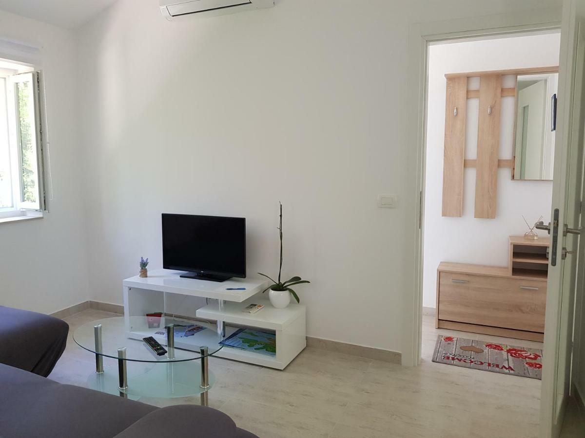 Apartment Zdenka Вели-Лошинь Экстерьер фото