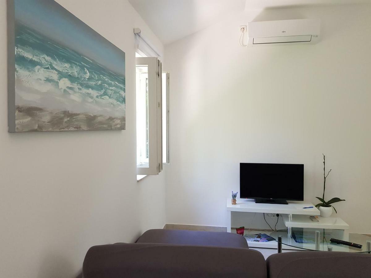 Apartment Zdenka Вели-Лошинь Экстерьер фото
